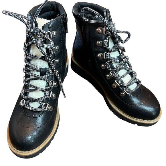 Style & Co Black Lace Up Hiker Boots NEW Size 5 - Picture 5 of 11